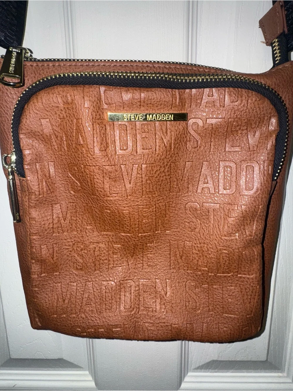 Steve Madden front sleek